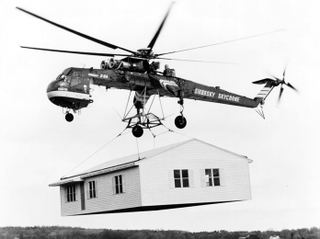 Illustration for article titled Unbelievable Photos of the Most Challenging Structural Relocations Ever